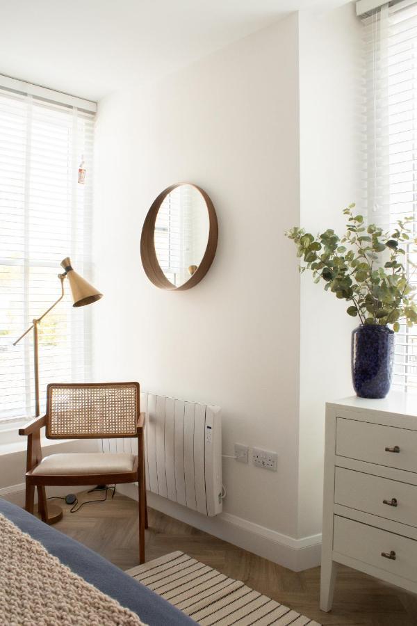 John Lewis Apartment Aberaeron Exterior foto