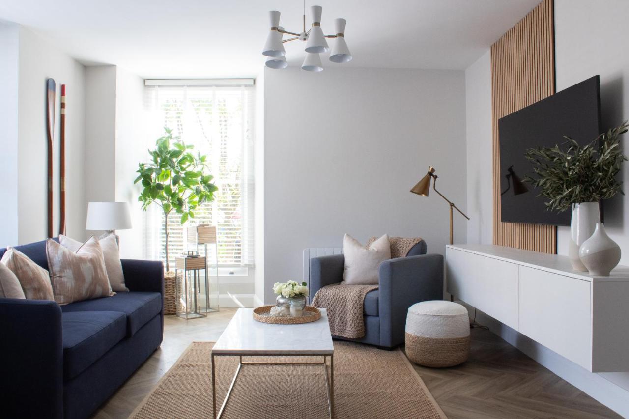 John Lewis Apartment Aberaeron Exterior foto